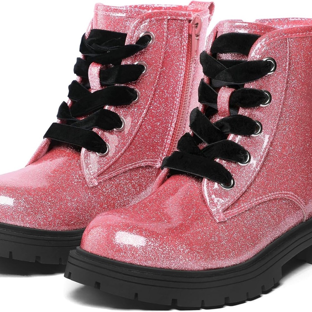 Komforme Toddler Girls lace up boots with side zipper. Size 4